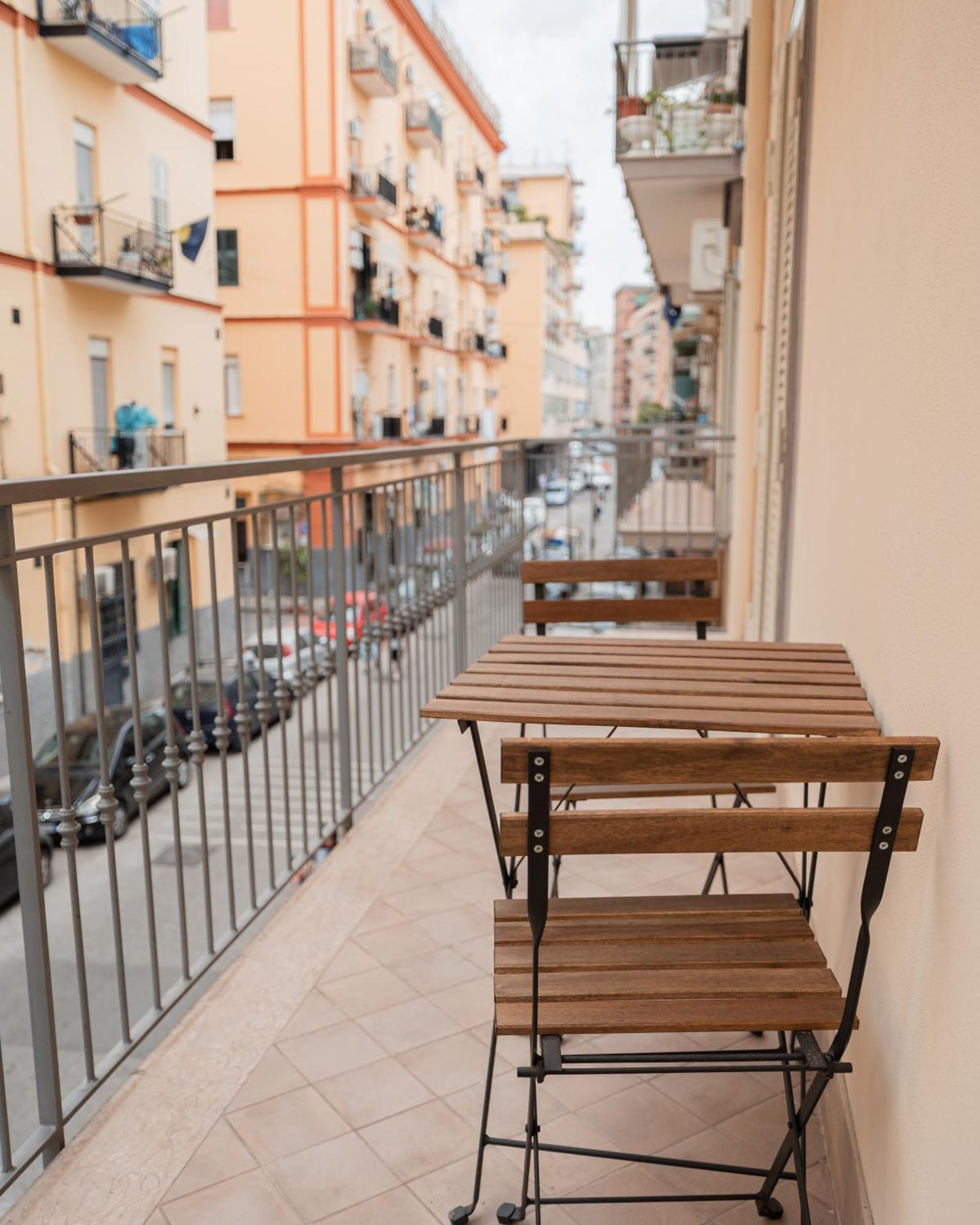 Nazzarooms Naples Luaran gambar