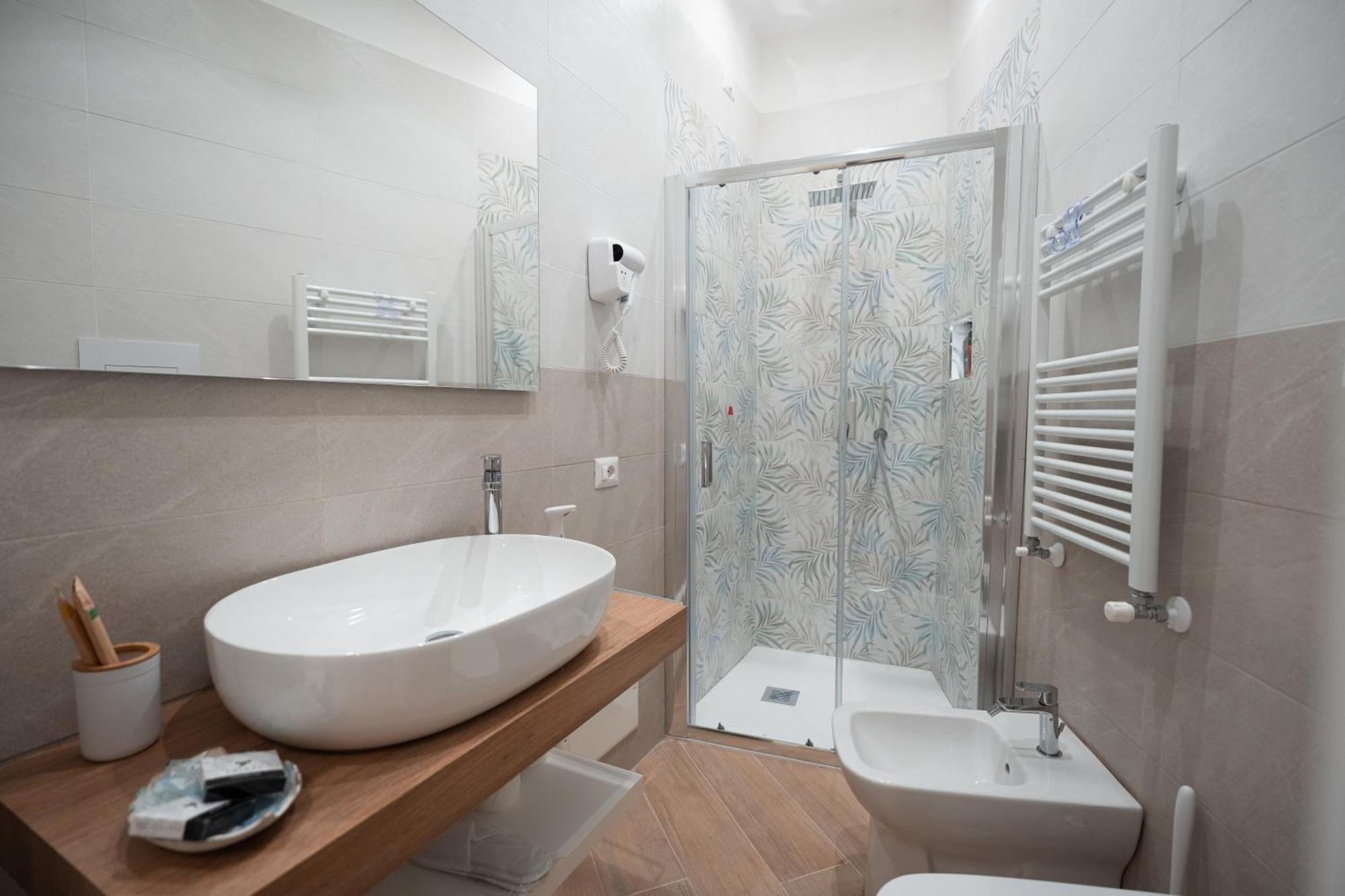 Nazzarooms Naples Luaran gambar