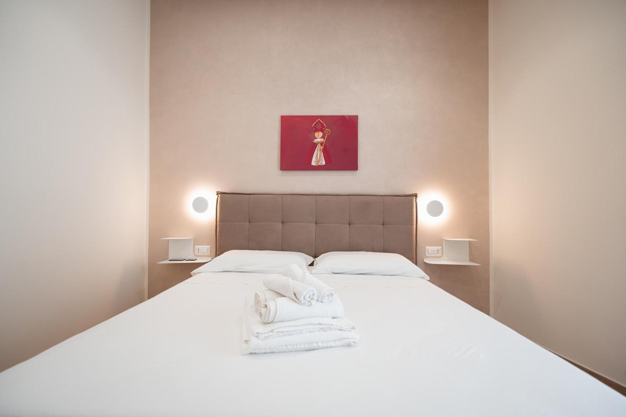 Nazzarooms Naples Luaran gambar