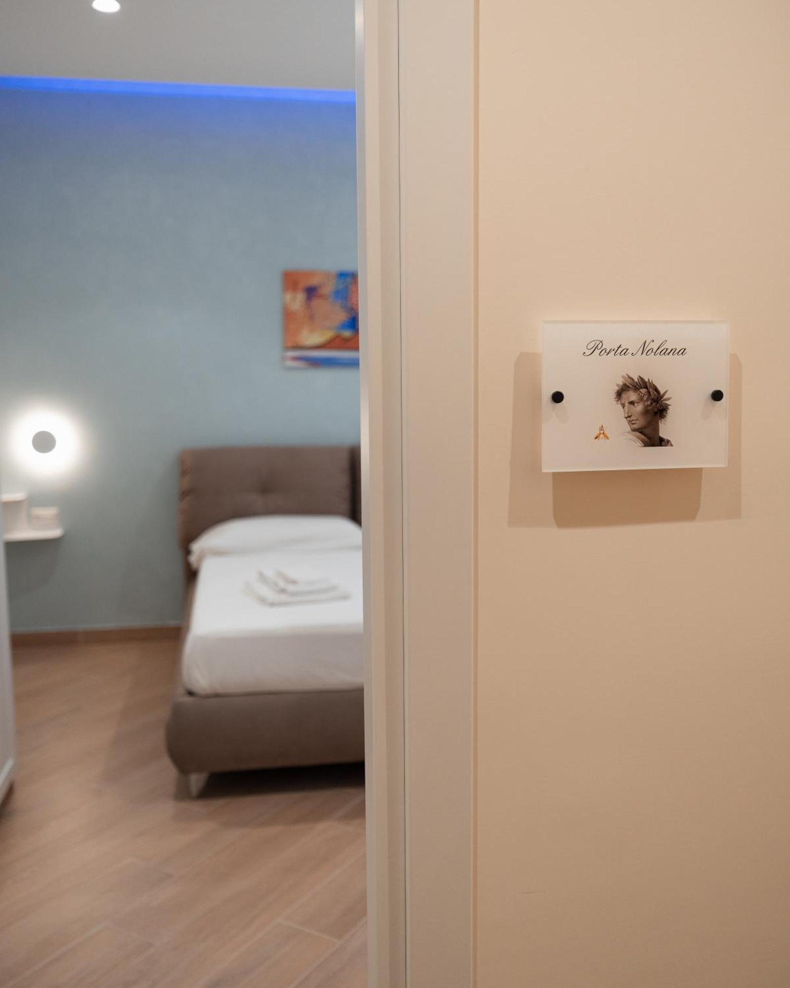 Nazzarooms Naples Luaran gambar