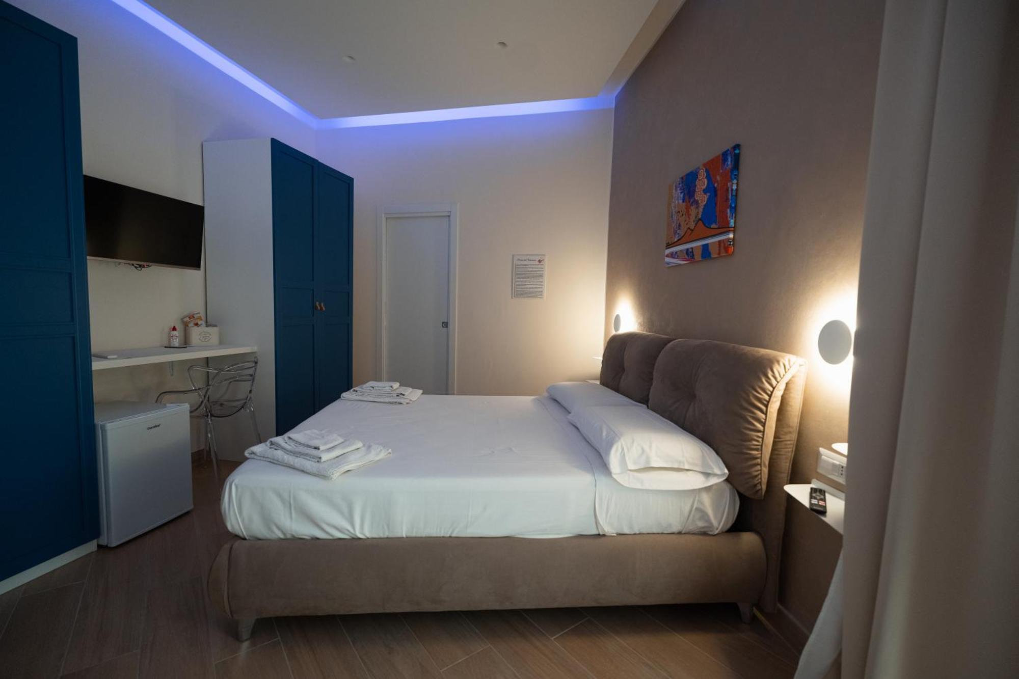 Nazzarooms Naples Luaran gambar